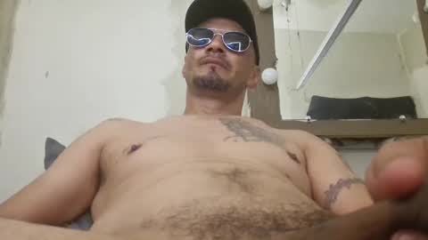 Snapshot of leonar0101 chatting on September 16, 9:44 am leonar0101 online show from September 16, 9:44 am