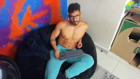 Len online show from October 18, 12:26 am