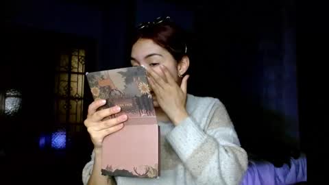 leonela  online show from October 23, 2:35 am