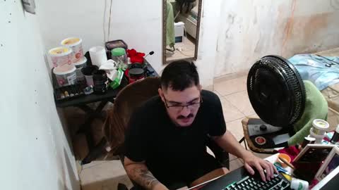 leonino231 online show from December 20, 2:51 am