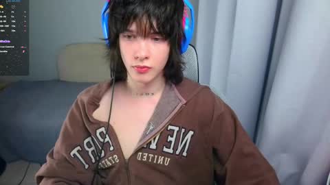 leonkissboy online show from June 7, 10:04 pm