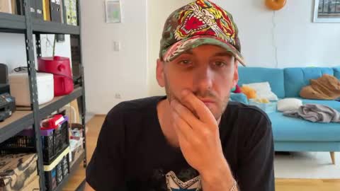 Leon online show from June 3, 9:34 am