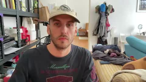 Leon online show from October 7, 10:33 am