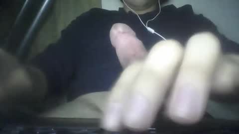 leoonel_95 online show from December 18, 5:03 am