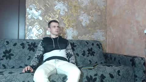 leoroman online show from October 23, 10:17 am