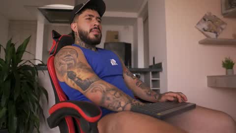 Leo Salvatore online show from October 6, 8:37 pm