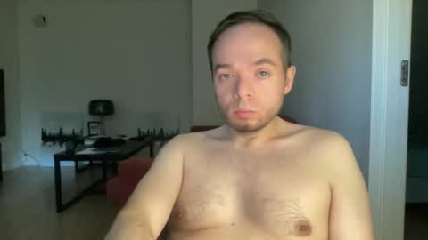 leroidesaulnes online show from September 25, 4:25 pm