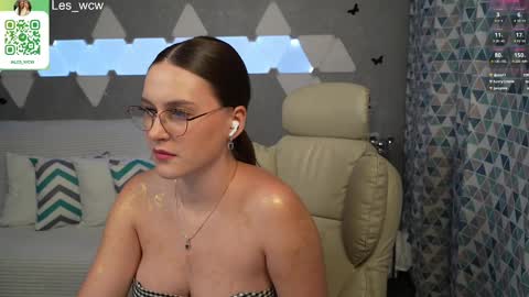 LeslieKorfs online show from February 20, 1:57 am