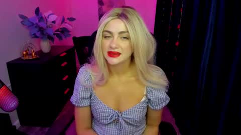 lesliemineg online show from November 5, 12:51 pm