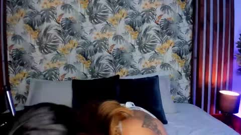 Lesly Bailey online show from October 12, 11:47 am