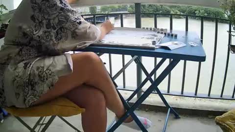 lespampinos online show from July 26, 1:52 pm