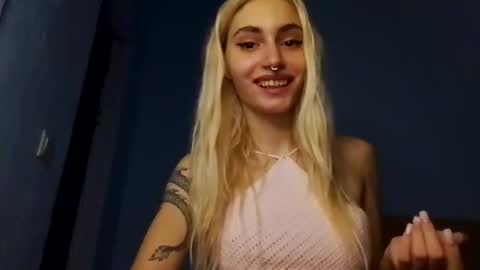 lesyawhite online show from October 5, 8:38 pm