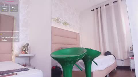 Leti White online show from January 7, 10:04 pm