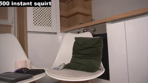 Leticia online show from June 23, 1:28 pm