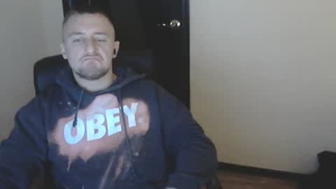 lev1ngston online show from December 9, 12:34 am