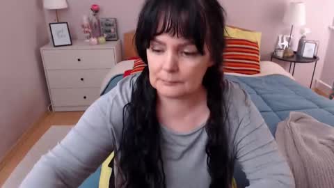 Mary online show from March 3, 1:40 pm