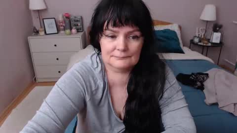 Mary online show from February 14, 2:31 pm