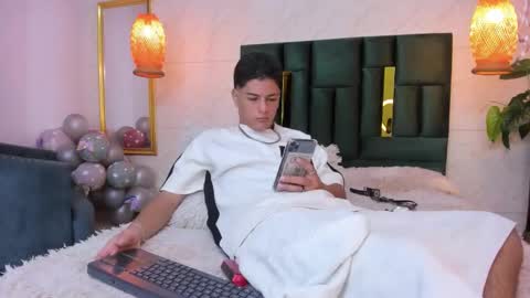 LevySteven online show from October 16, 5:18 am