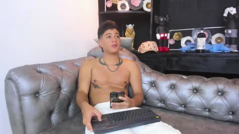 Snapshot of levy_steve chatting on February 27, 9:29 am LevySteven online show from February 27, 9:29 am