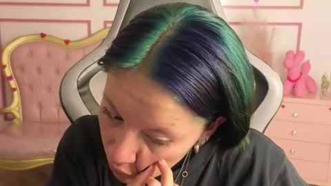 lewii_t online show from April 17, 3:20 am