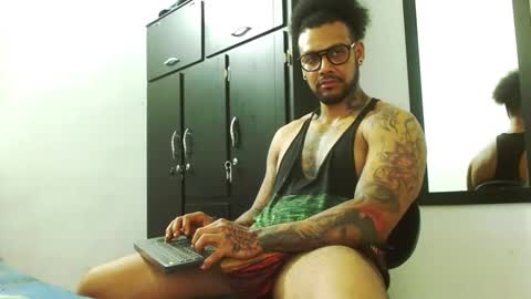 Lewis Strong online show from October 8, 7:20 pm