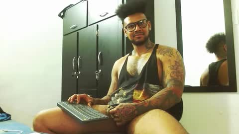 Lewis Strong online show from October 14, 7:17 pm