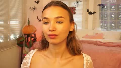 Lexi  online show from November 2, 6:13 am