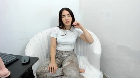 LexiCutee online show from June 2, 1:46 pm