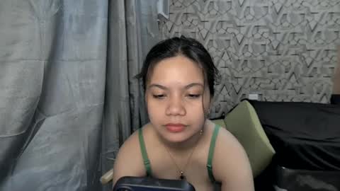 Snapshot of lexielar chatting on December 7, 5:10 am LEXIE online show from December 7, 5:10 am