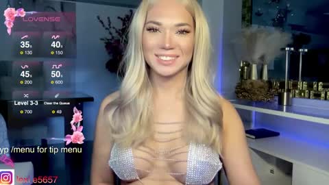 Snapshot of lexiesmith_ chatting on January 21, 1:08 am lexiesmith_ online show from January 21, 1:08 am