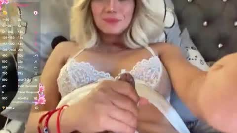 Snapshot of lexiesmith_ chatting on September 12, 3:19 am lexiesmith_ online show from September 12, 3:19 am