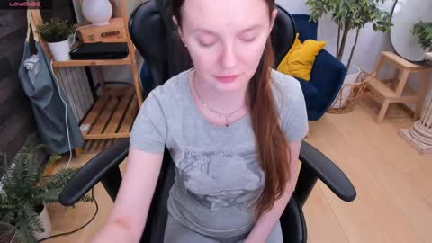 Snapshot of lexihoward chatting on March 10, 6:38 am Lexi online show from March 10, 6:38 am