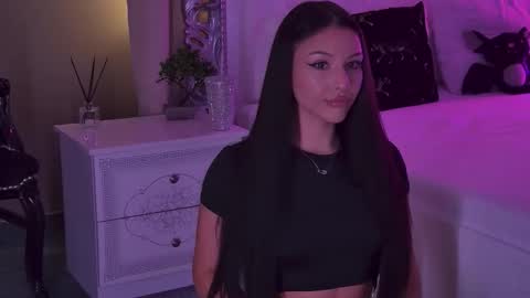 LexyBanks online show from December 17, 8:54 am