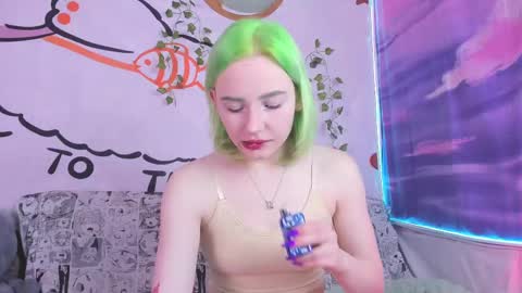 Snapshot of lexy_l0vy chatting on February 10, 5:25 am LexxxY online show from February 10, 5:25 am