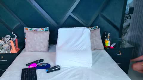 Lexy online show from December 14, 8:04 pm