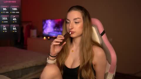 Lexy online show from October 31, 4:02 am