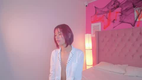 Leya online show from October 17, 1:26 pm