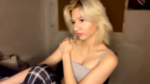 Leya online show from November 15, 10:11 pm