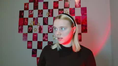 Leyla online show from November 19, 9:41 am