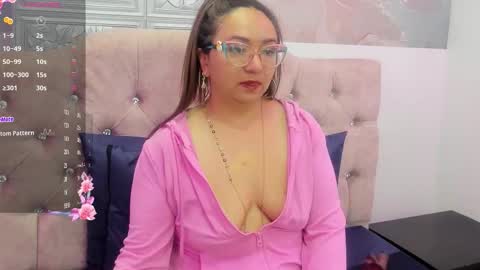 Leyla smithh online show from September 28, 1:31 pm
