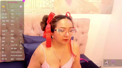 Leyla smithh online show from October 15, 12:39 pm