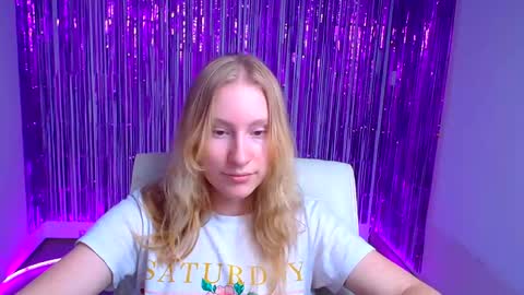 Leyla online show from September 11, 1:34 pm