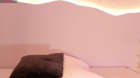 leyla woods online show from October 9, 12:43 pm