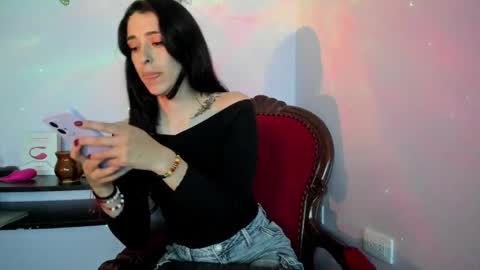 Leyna online show from February 25, 12:03 am