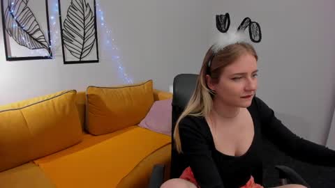 Lia online show from April 18, 1:51 am