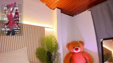 lia_corner online show from January 31, 10:18 pm