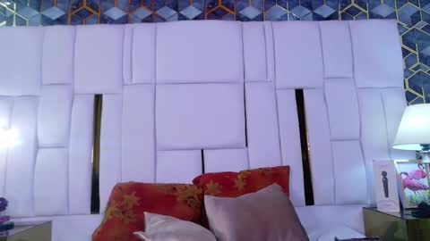 lia_mariana online show from October 9, 6:57 pm