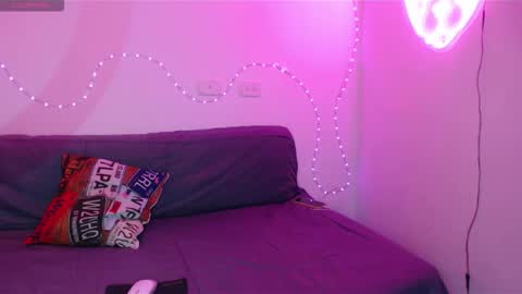 lia_tgn online show from September 28, 6:28 pm