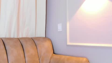 liz walton online show from March 6, 12:09 pm