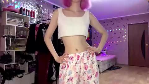 Lia online show from June 27, 1:50 pm